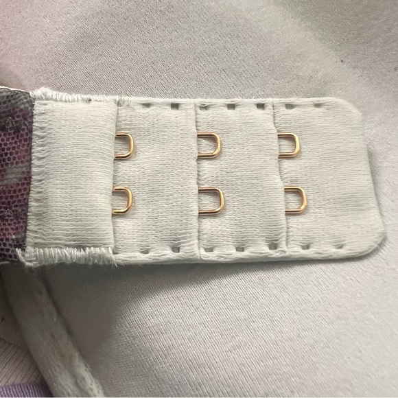 - Victoria’s Secret 36B Floral Mesh Overlay Push-Up Bra! NEW! - Picture 7 of 11